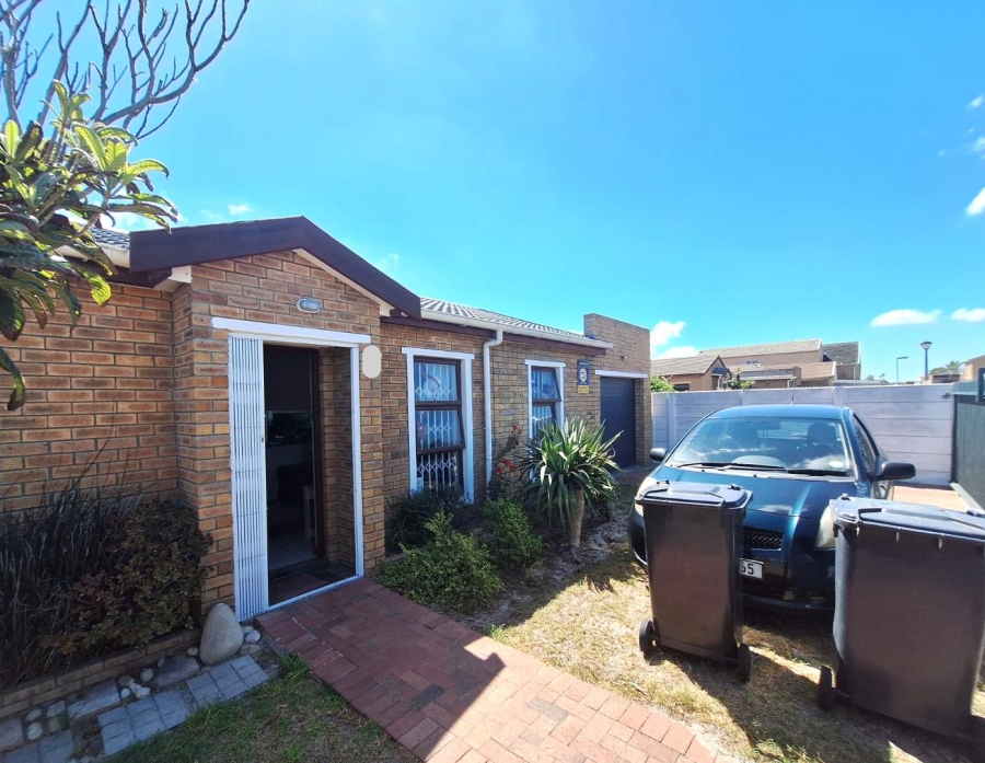 2 Bedroom Property for Sale in Costa Da Gama Western Cape